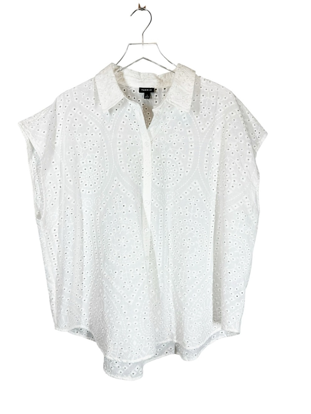 TORRID Women's 1 Sz 14-16 White Eyelet Short-Sleeve Button-Up Blouse